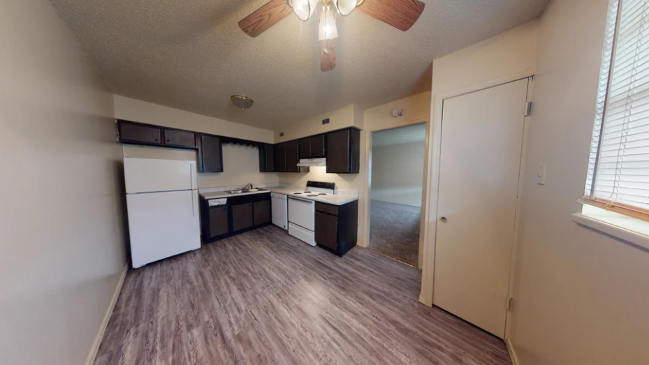 Logwood 2 (2023_06_29 19_50_50 UTC) 716 N. Husband (2Bed-1Bath) $650
