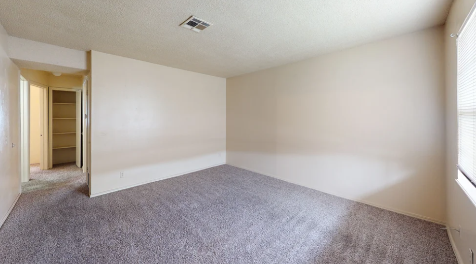 Logwood 5 (2023_06_29 19_50_50 UTC) 716 N. Husband (2Bed-1Bath) $650
