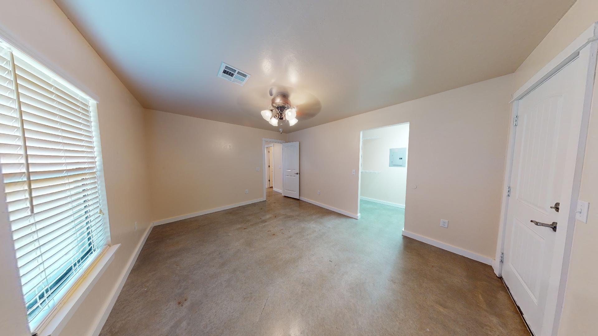 6400 N. Seadog (1Bed-1Bath) NOW $800
