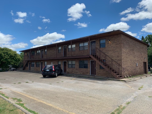 204 S. Duncan (2Bed-1Bath) Available in JULY