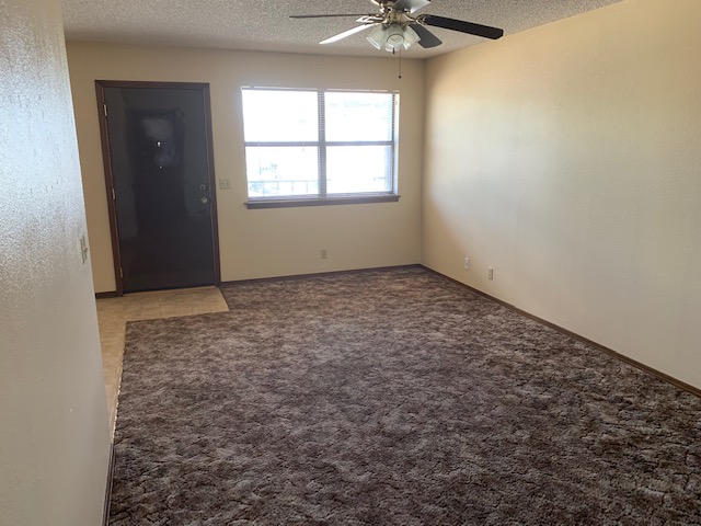 204 S. Duncan (2Bed-1Bath) Available in JULY