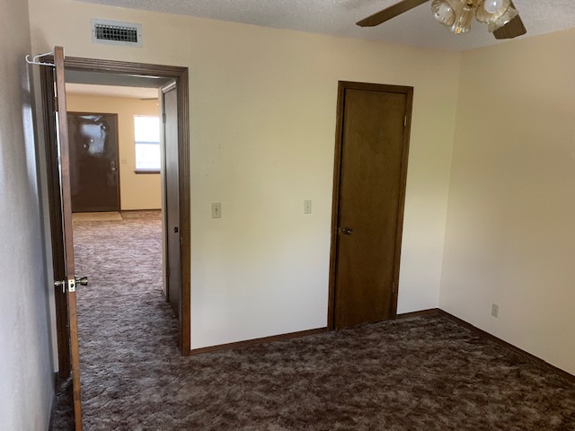 204 S. Duncan (2Bed-1Bath) Available in JULY