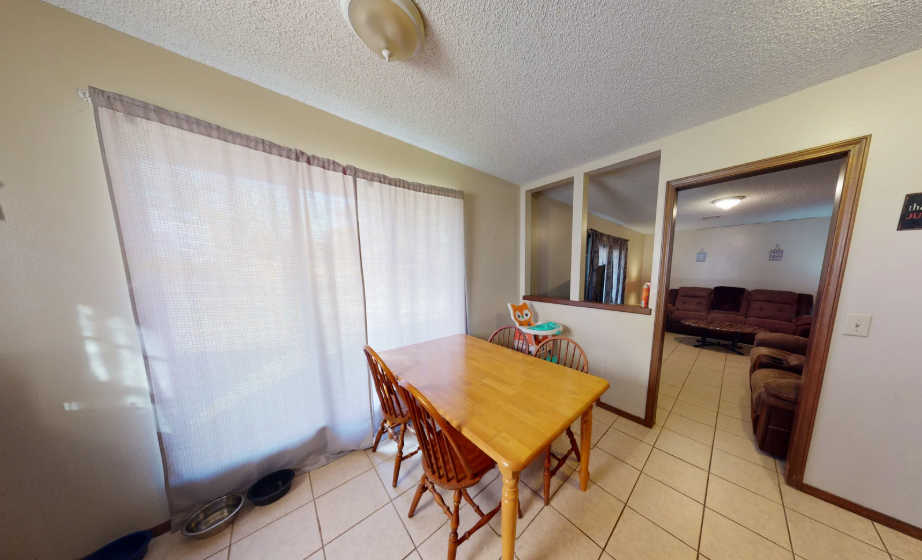 Screenshot 2026-05-19 100344 912 E. Moore 3Bed-1.5Bath-2Car $1100 JULY