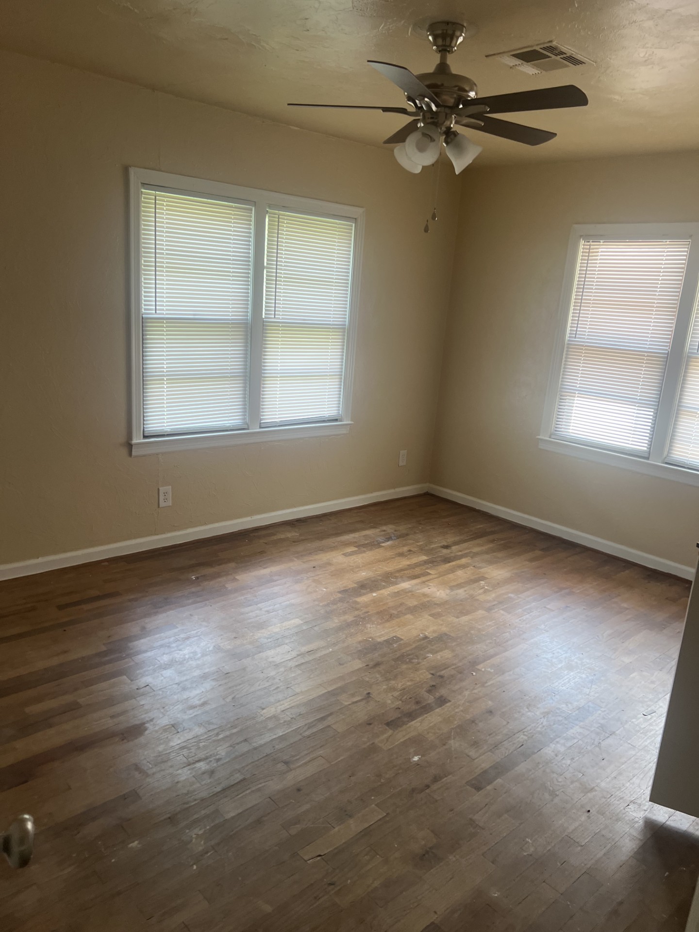 841 W. Knapp Ave (3bed-1bath-1car) $1250 Close to OSU